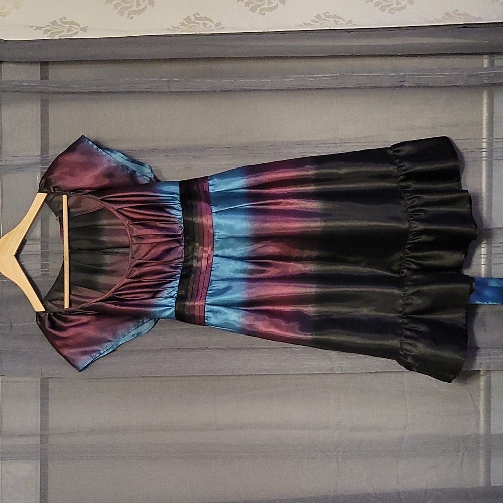 Smart set Satin dress